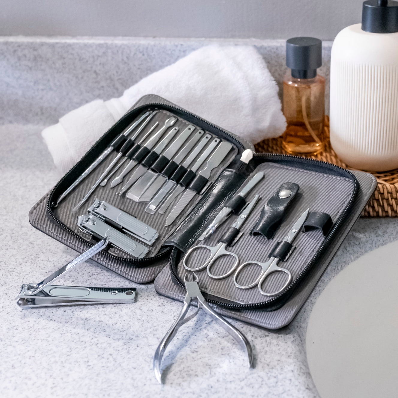Pro Man-I Pedi 17 Piece Set