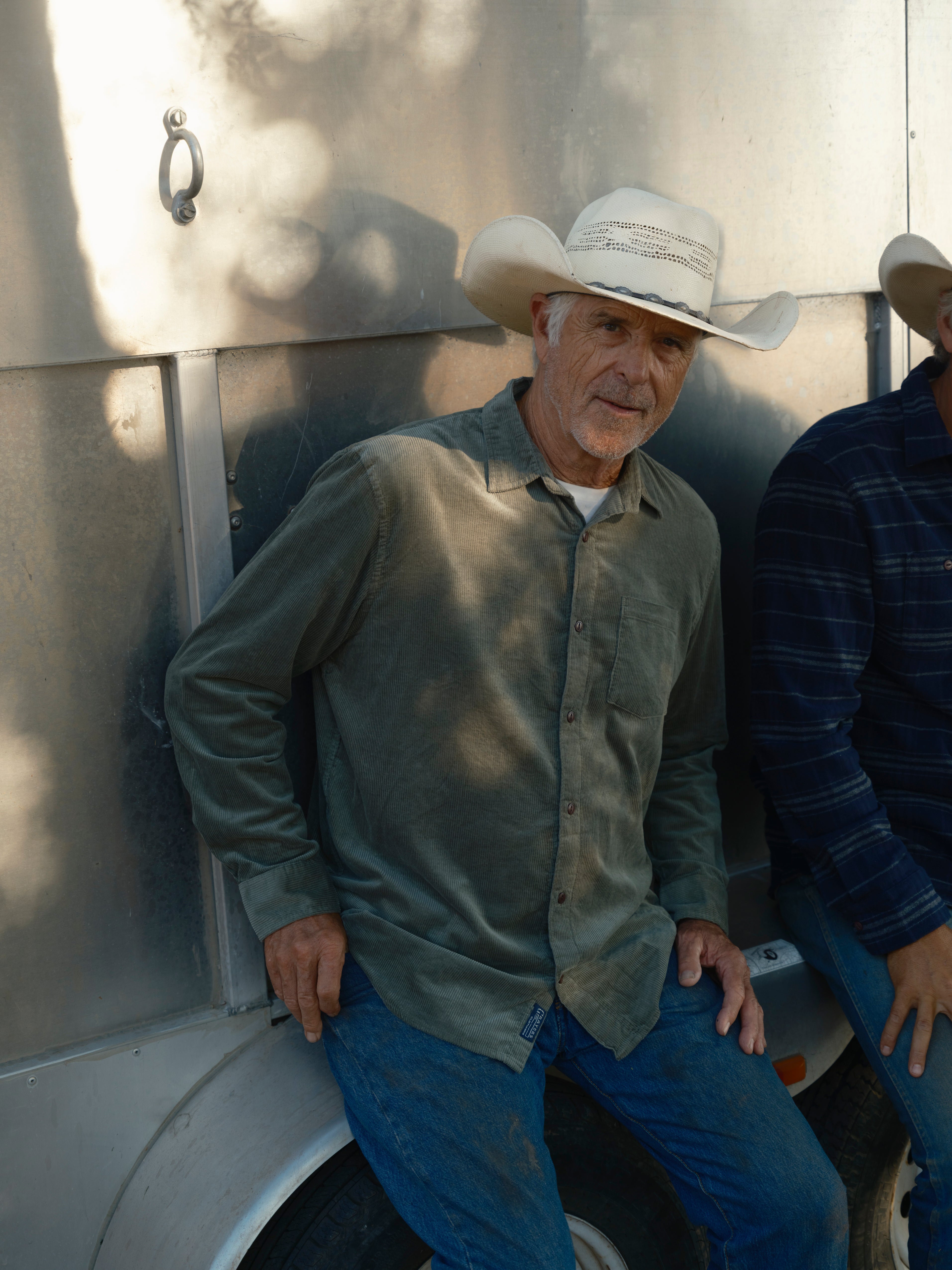 Saratoga Featherweight Corduroy Shirt