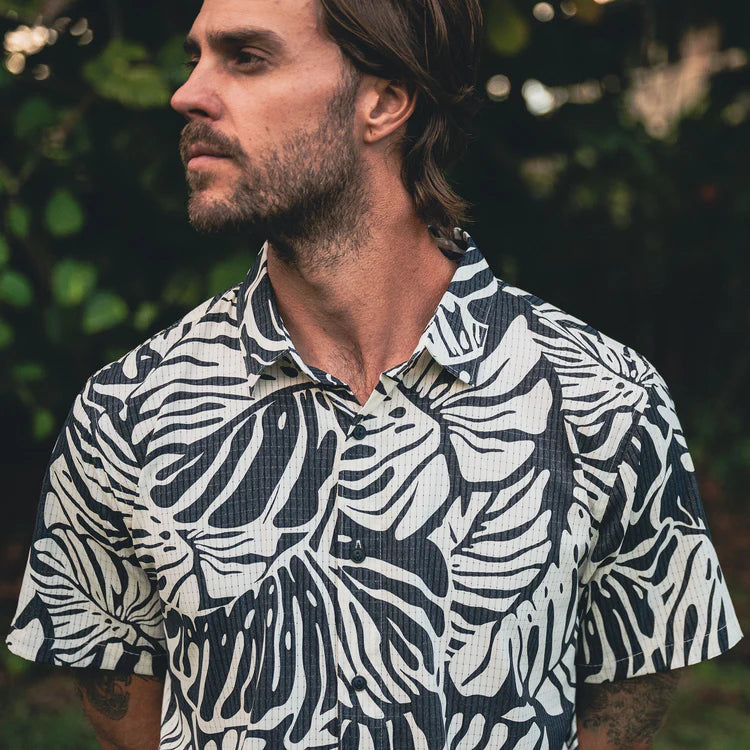 Bless Up Shirt - Black Monstera