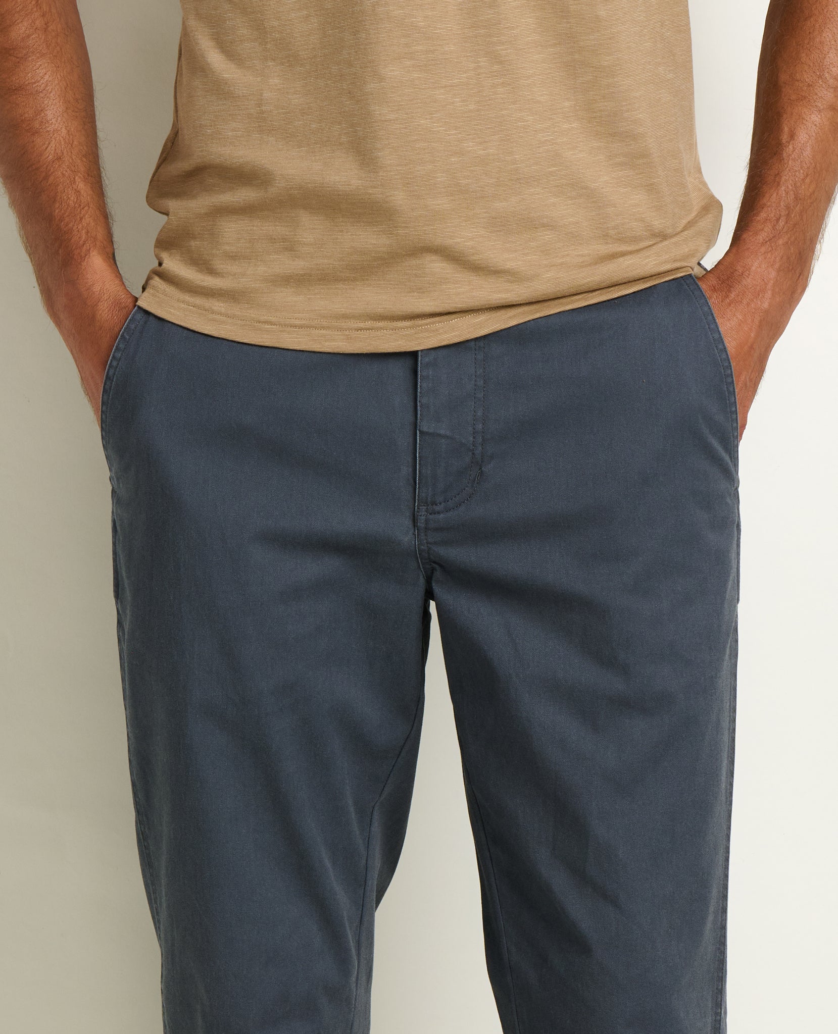 Mission Ridge Slim Chino - Iron