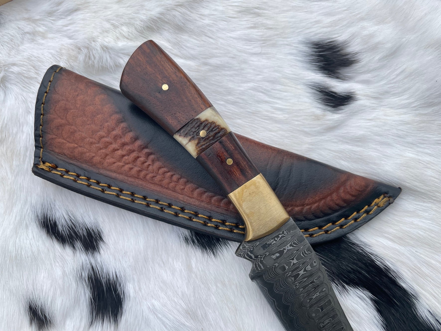 Damascus Steel Outdoor Utility Knife