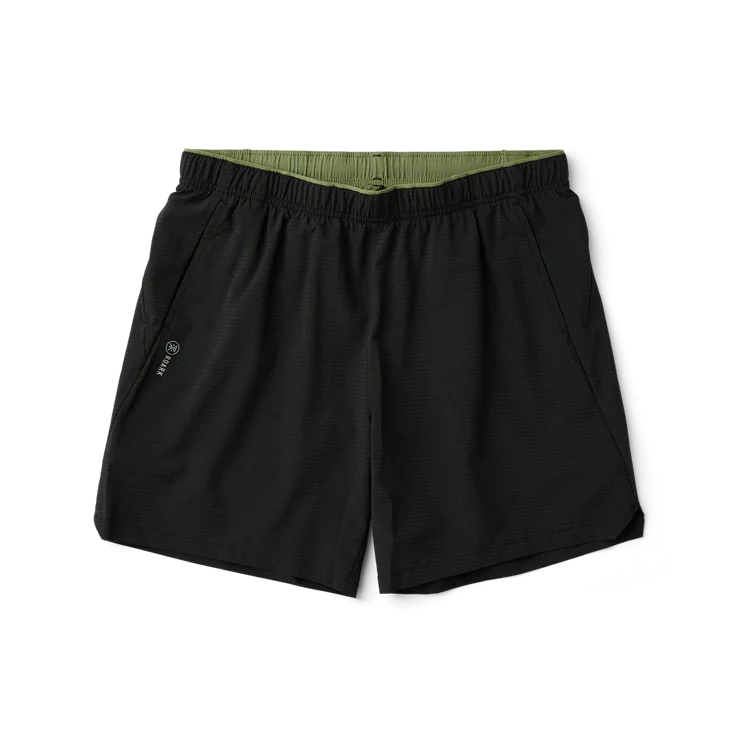 Black Bommer 7" Short